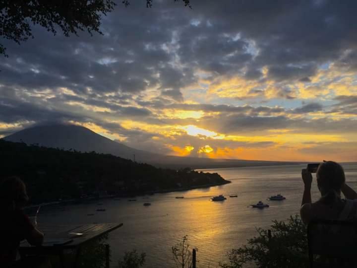 Minory Guesthouse Amed Esterno foto
